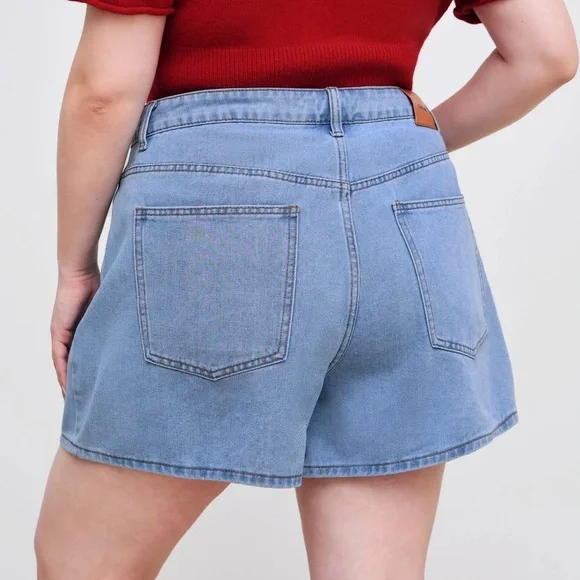 CIDER | Denim Shorts with Cherry Embroidery | Curve & Plus - Picture 5 of 6